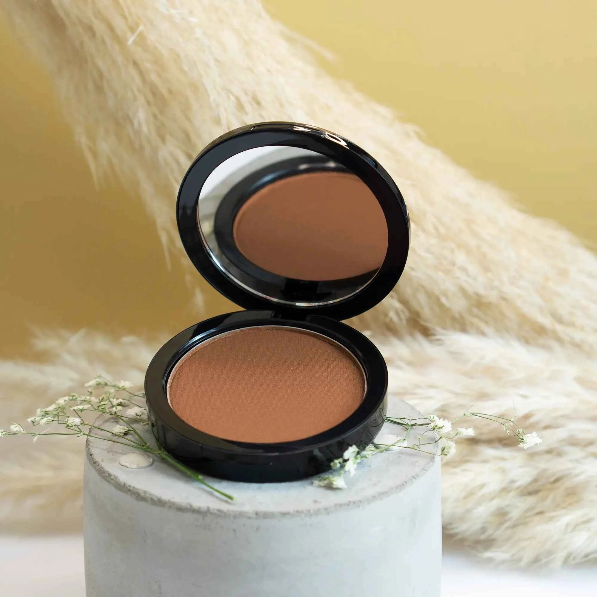 Bronzer Tawny for a Flawless Sun-Kissed Glow