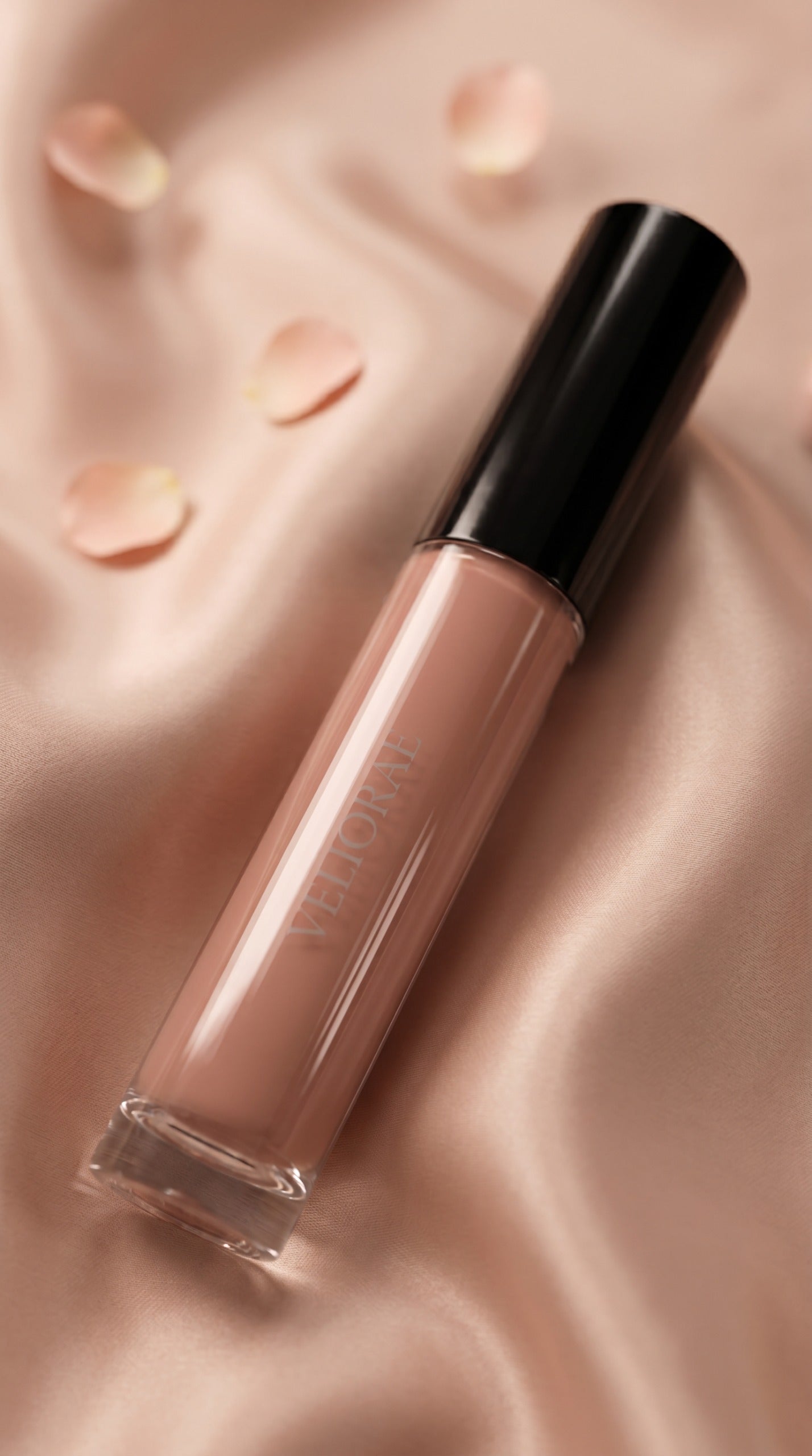 Nude Lip Gloss for a Beautiful, Natural Shine